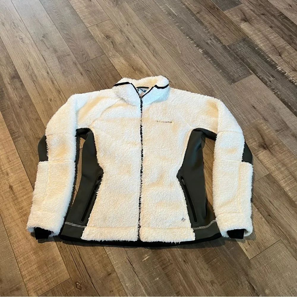 Columbia zip up jacket size m